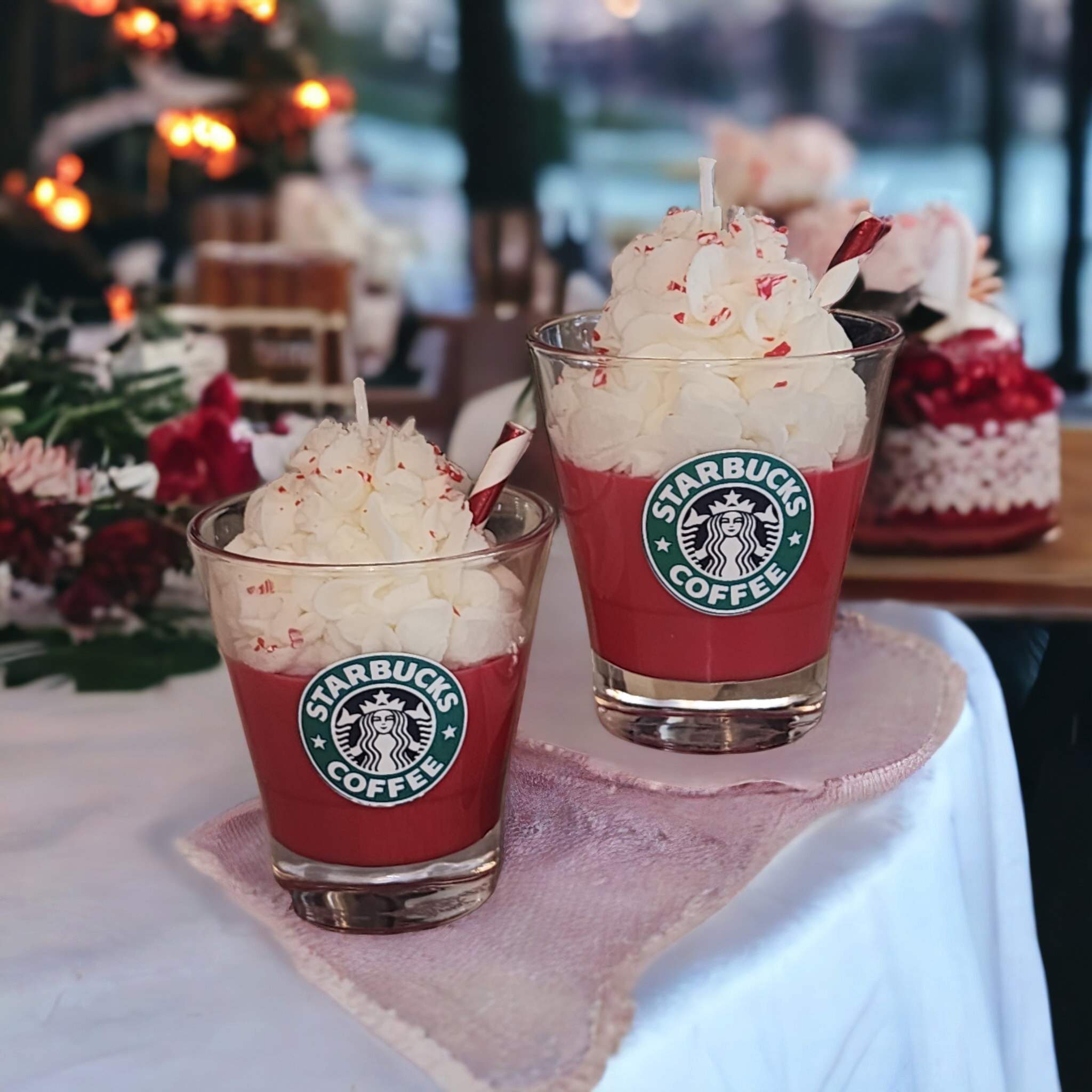 Holiday Café Aroma Soy Candle – Whipped Wax & Peppermint Sparkle