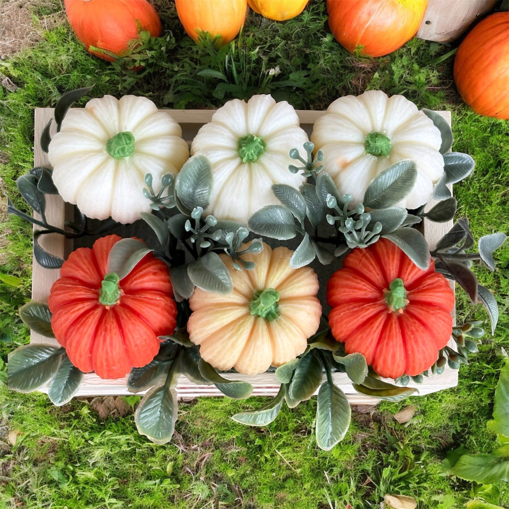 Pumpkin Patch Wax Melt Set – 6 Pumpkin-Shaped Scented Melts in Wooden Wagon