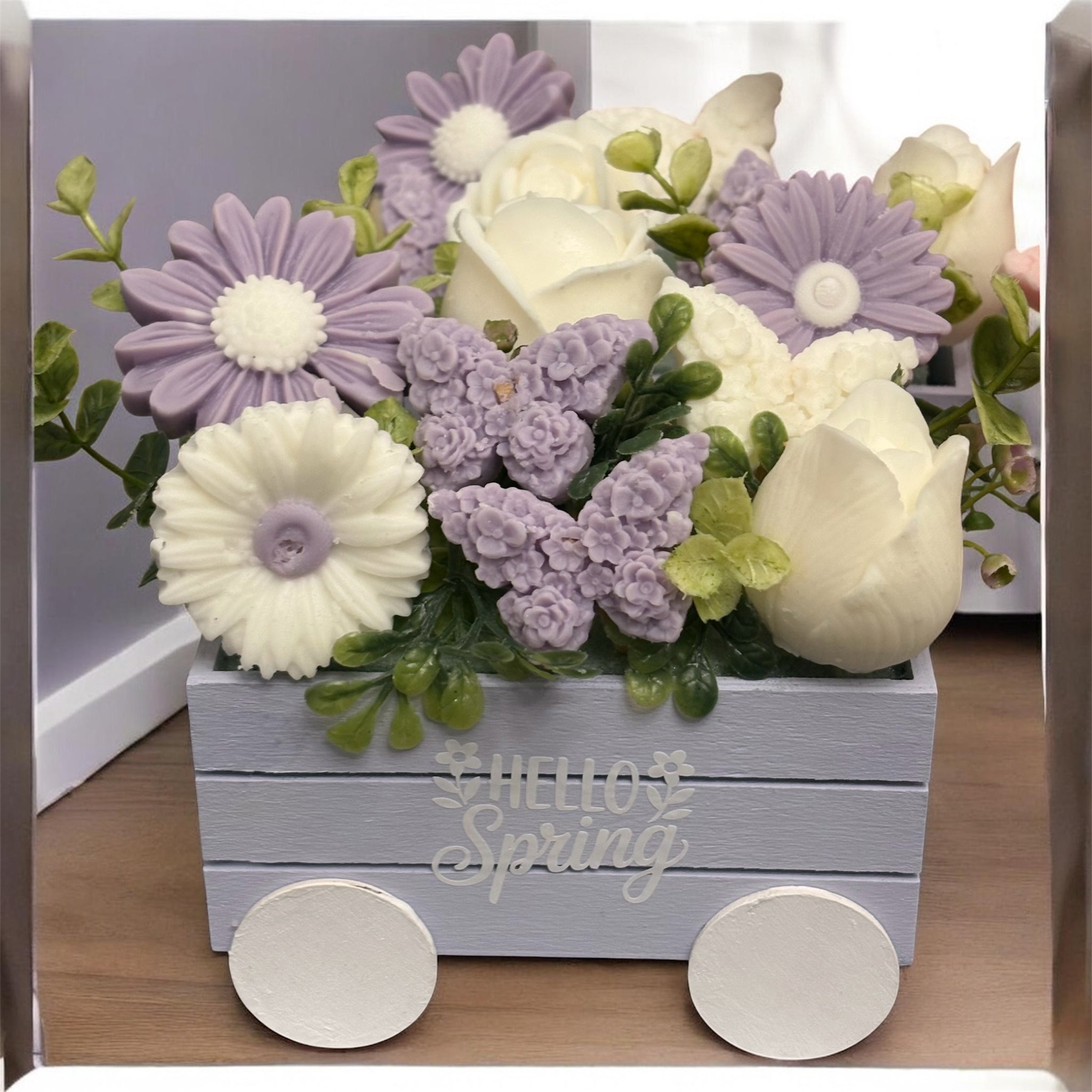 Floral Wax Melts in Farmhouse Wagon